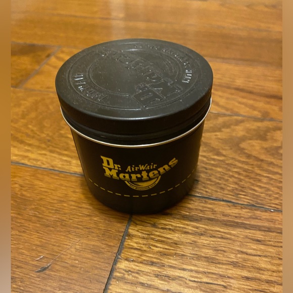 Dr. Martens 2976 Nappa Chelsea Boots | Size 6 | w Balsam Cream | Great Condition - Picture 4 of 5